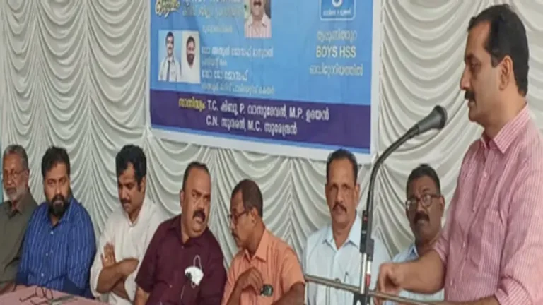 മെഗാ രക്തദാനക്യാമ്പ്‌ സംഘടിപ്പിച്ചു